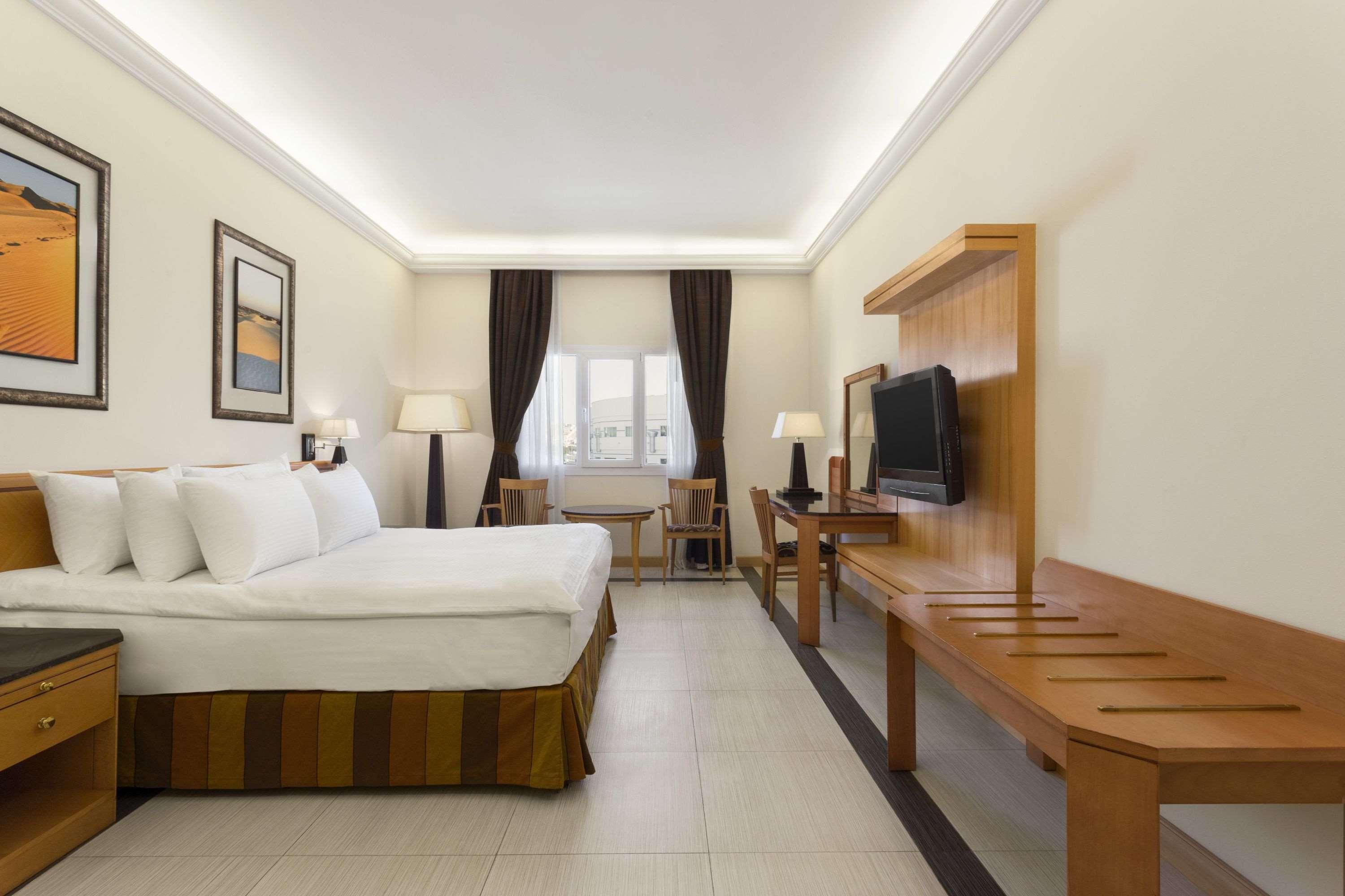 Ramada Qurum Beach Hotel Muscat