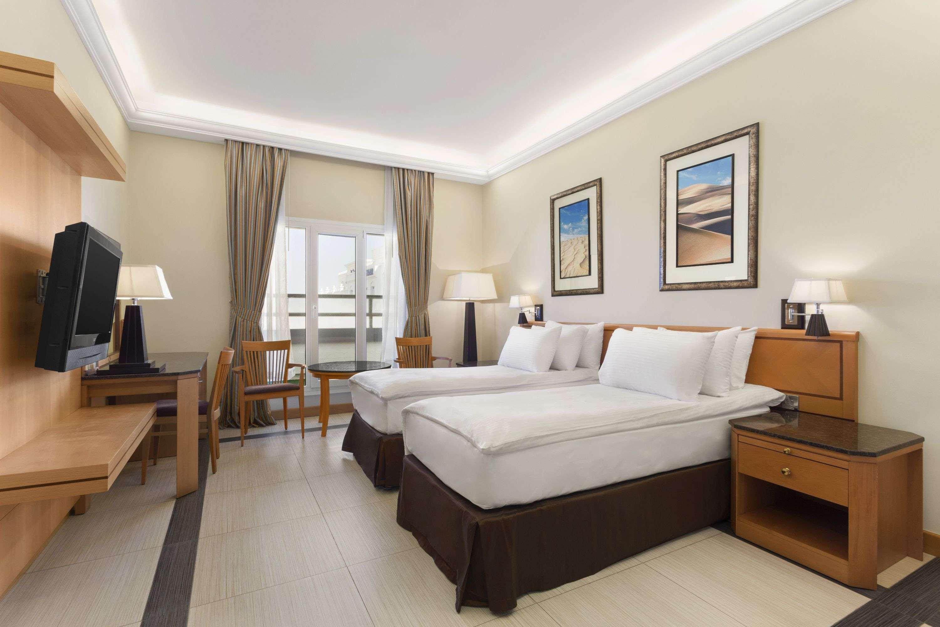 Ramada Qurum Beach Hotel 4*