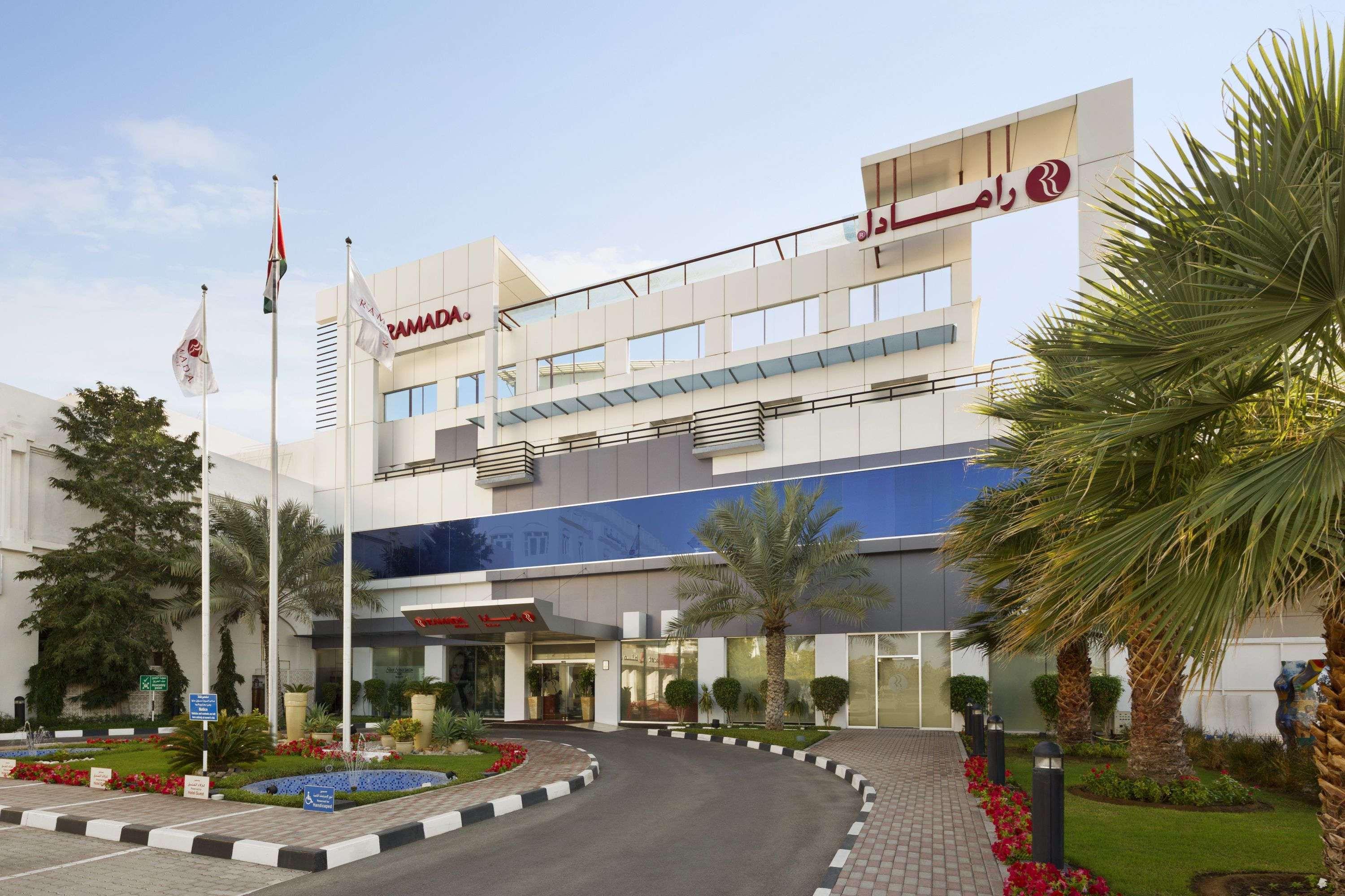 Ramada Qurum Beach Hotel Hotel Muscat