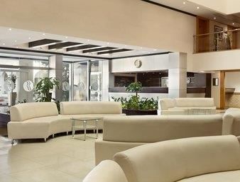 Ramada Qurum Beach Hotel