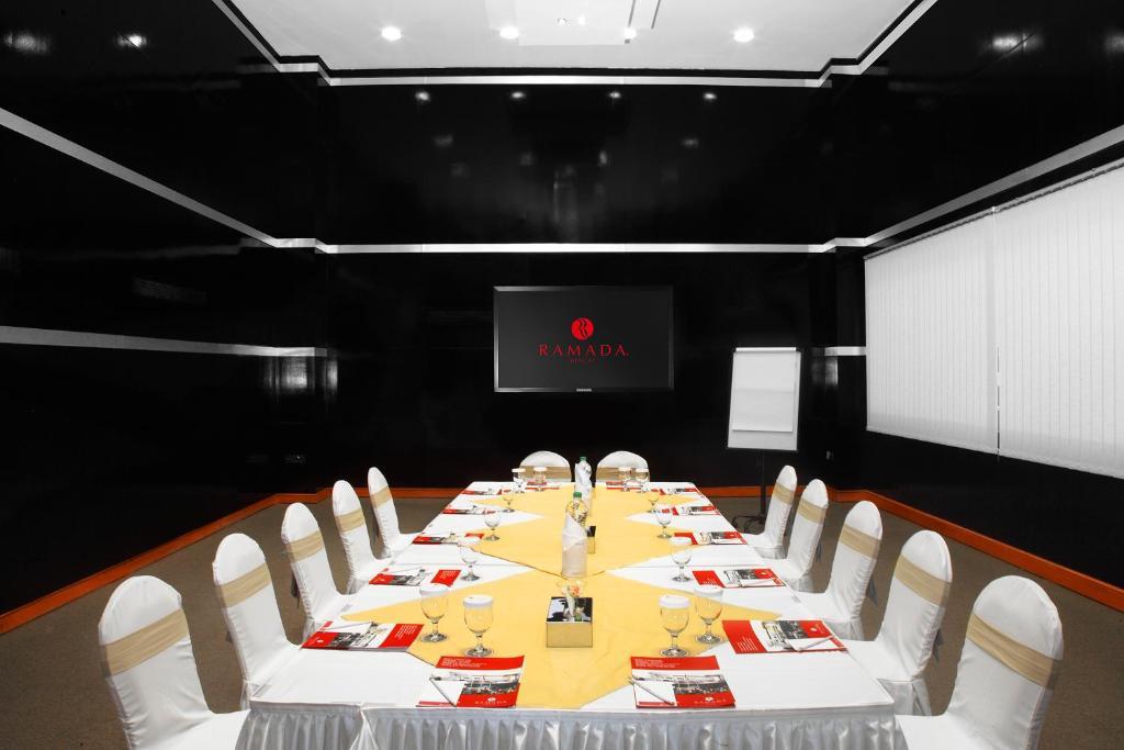 Hotel Ramada Qurum Beach Hotel Muscat